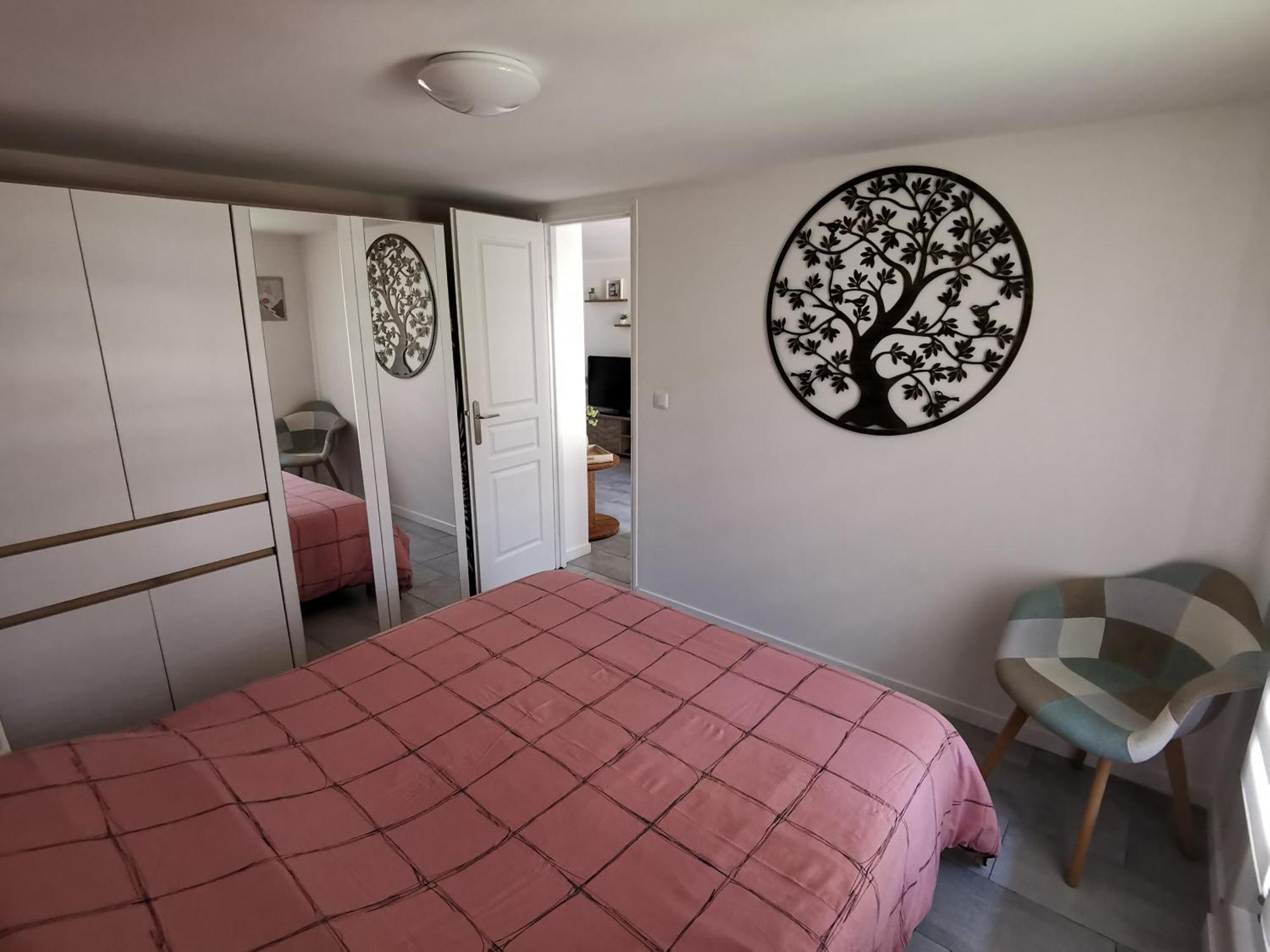 Agreable Logis Au Calme Avec Jardin Entre Paris Et Eurodisney Rosny-sous-Bois Exterior photo